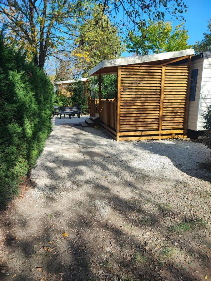 Mobil Home Tout Confort 6 Personnes Climatise Au Pied Du Luberon 라 로크 당 테롱 외부 사진